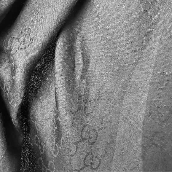 🚫SOLD🚫 Black Gucci Scarf - Picture 3 of 5